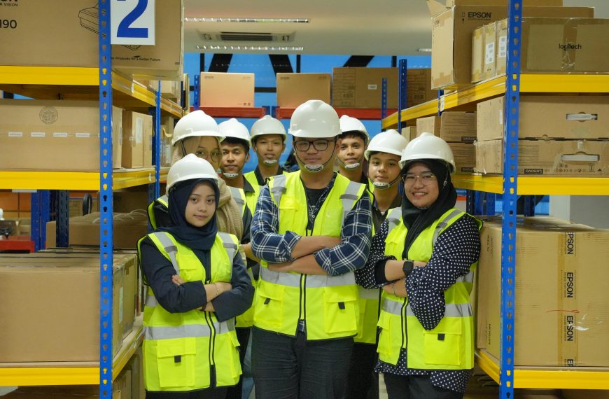 🎓 Raih Gelar Sarjana Terapan Melalui Jalur D2 Distribusi Barang FASTRACK Polibatam